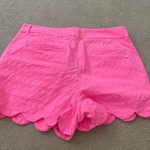 Pink scallop shorts